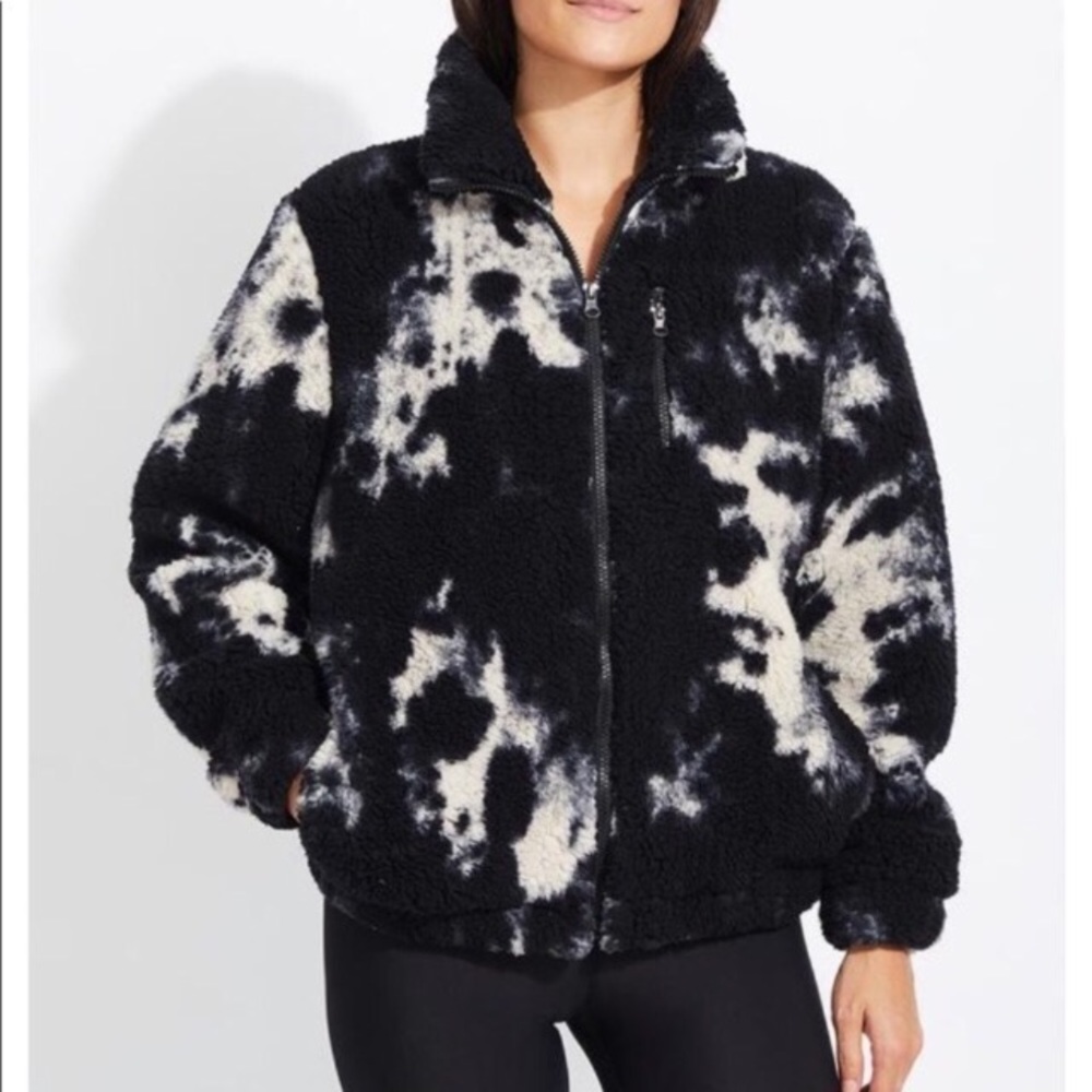 🎁 BETSEY JOHNSON TIE- DYE TEDDY JACKET